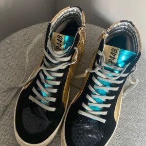 P448 excellent condition limited addition RARE hard to find black and gold